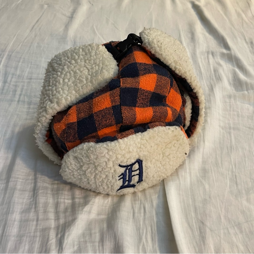 Detroit Tigers Trapper winter hat Fox Sports Detroit Promo